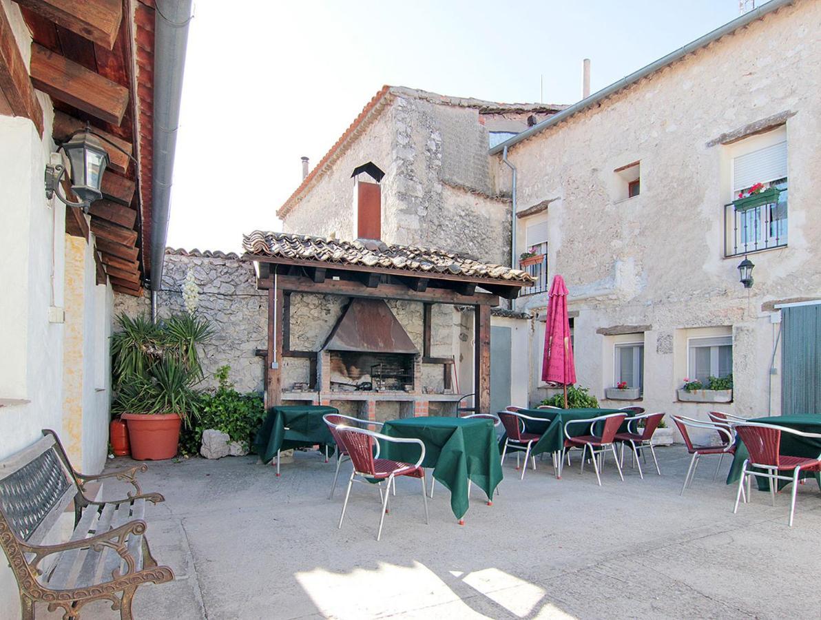 Apartamentos Turisticos Los Abuelos Montemayor de Pililla Εξωτερικό φωτογραφία