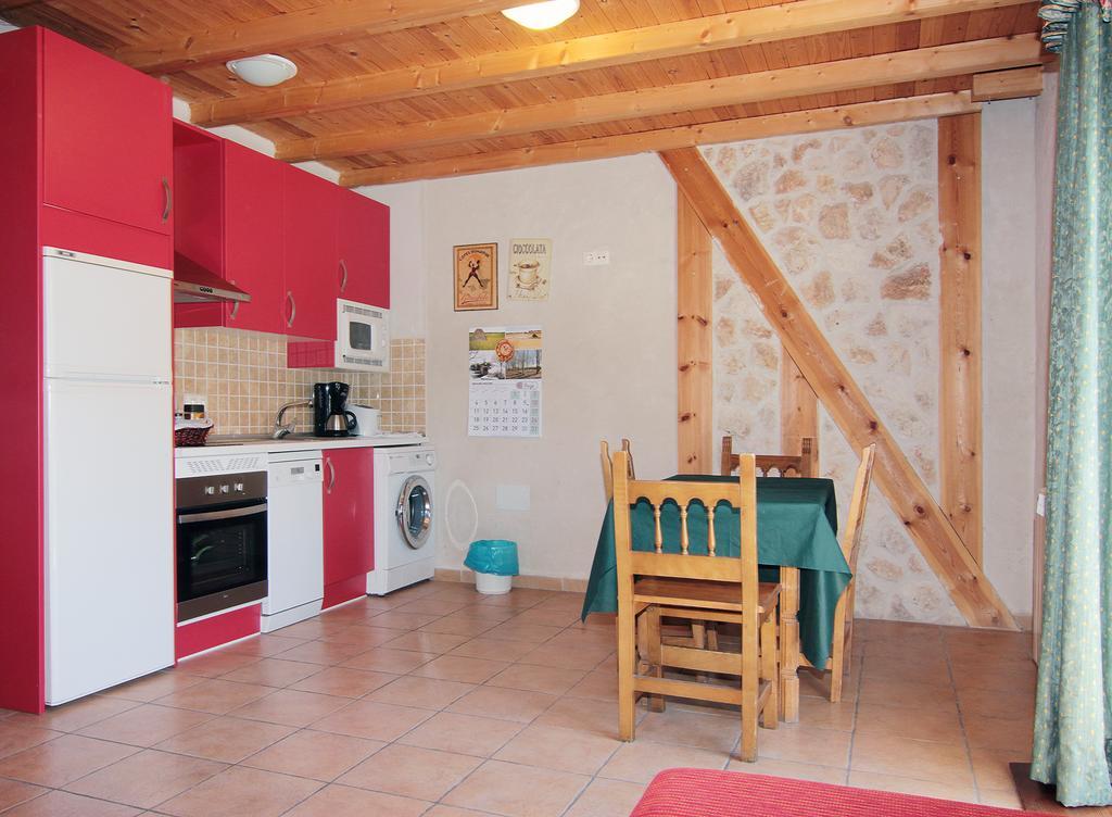 Apartamentos Turisticos Los Abuelos Montemayor de Pililla Εξωτερικό φωτογραφία