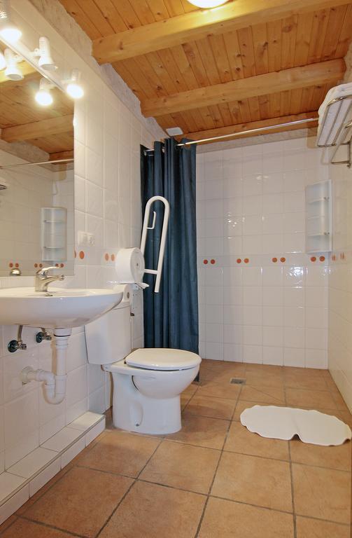 Apartamentos Turisticos Los Abuelos Montemayor de Pililla Εξωτερικό φωτογραφία